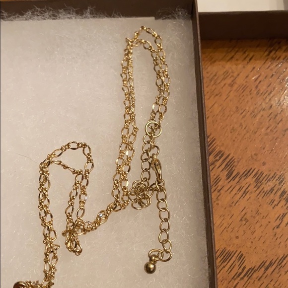 Teardrop shaped pendent necklace - Picture 3 of 4